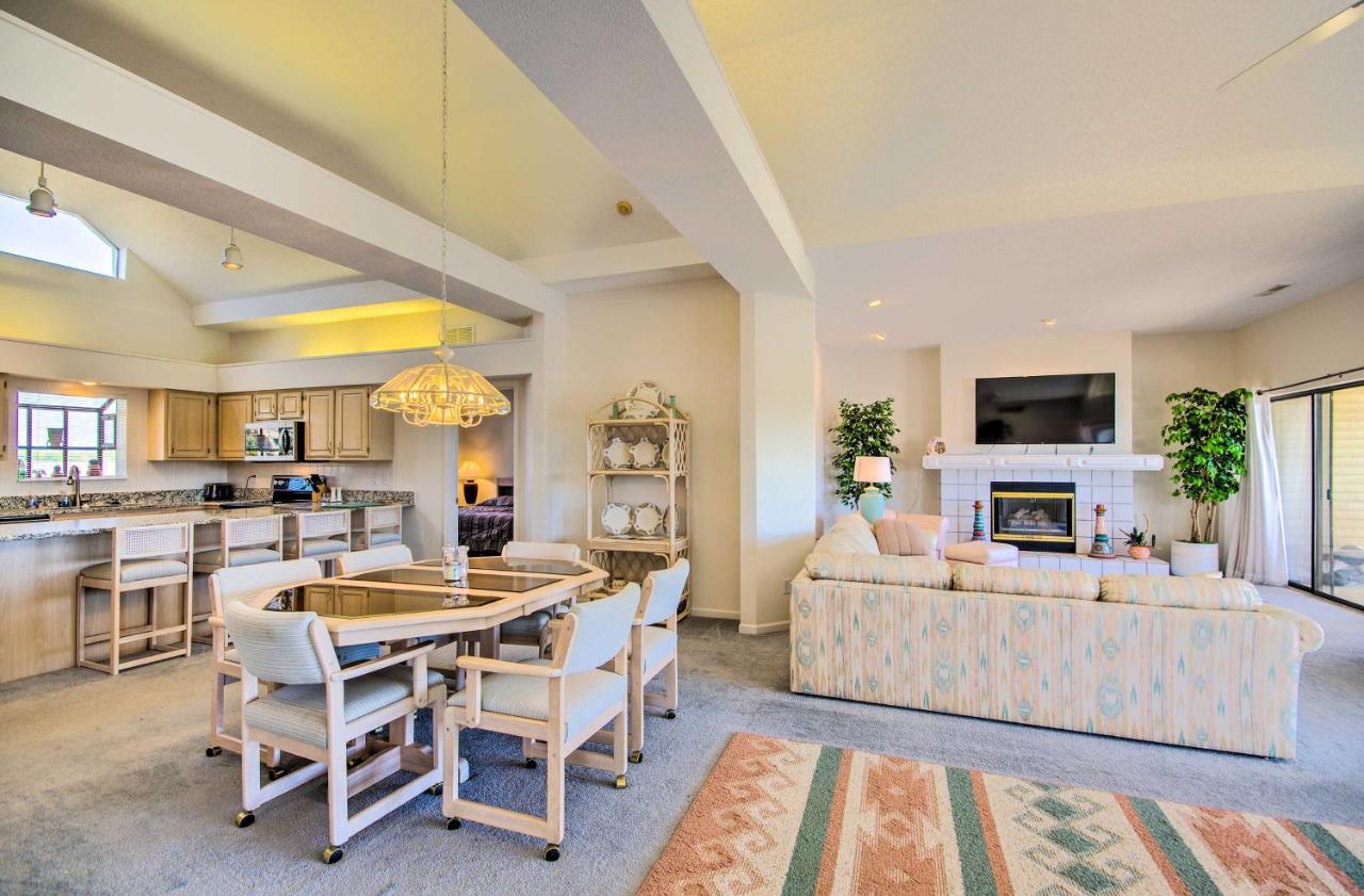 Bright Waterfront Condo With Resort Amenities! Lake Ozark Buitenkant foto