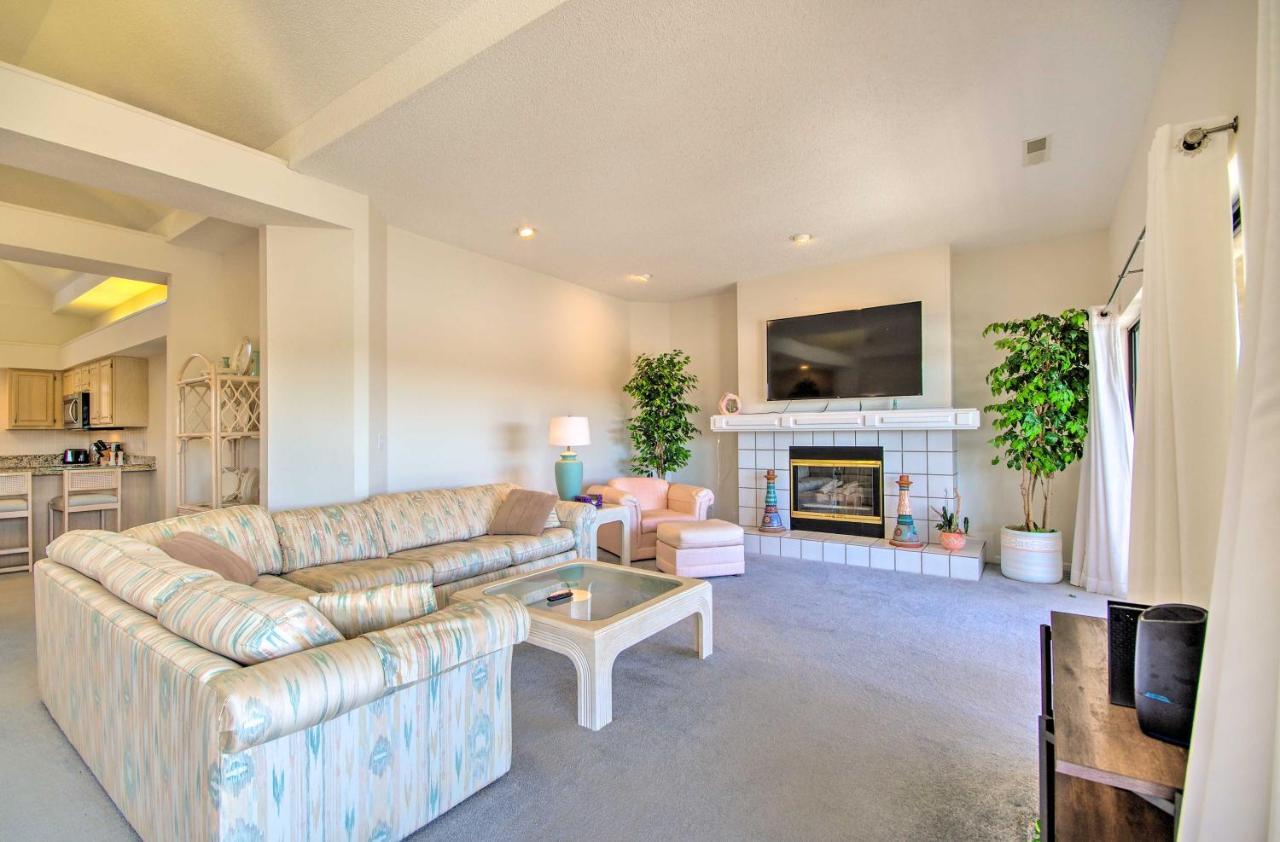 Bright Waterfront Condo With Resort Amenities! Lake Ozark Buitenkant foto