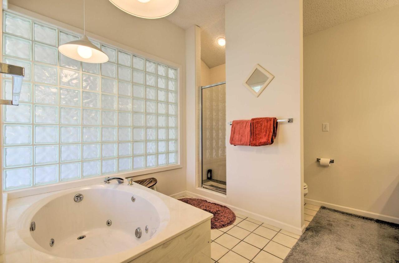 Bright Waterfront Condo With Resort Amenities! Lake Ozark Buitenkant foto